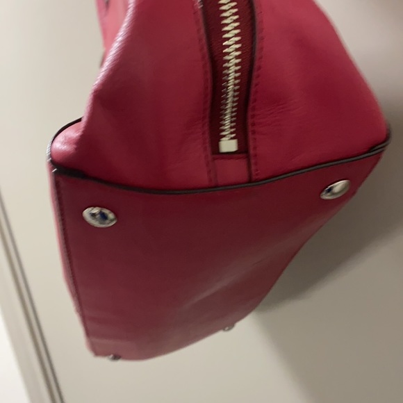 Coach side zip expandable Tote - Picture 12 of 14
